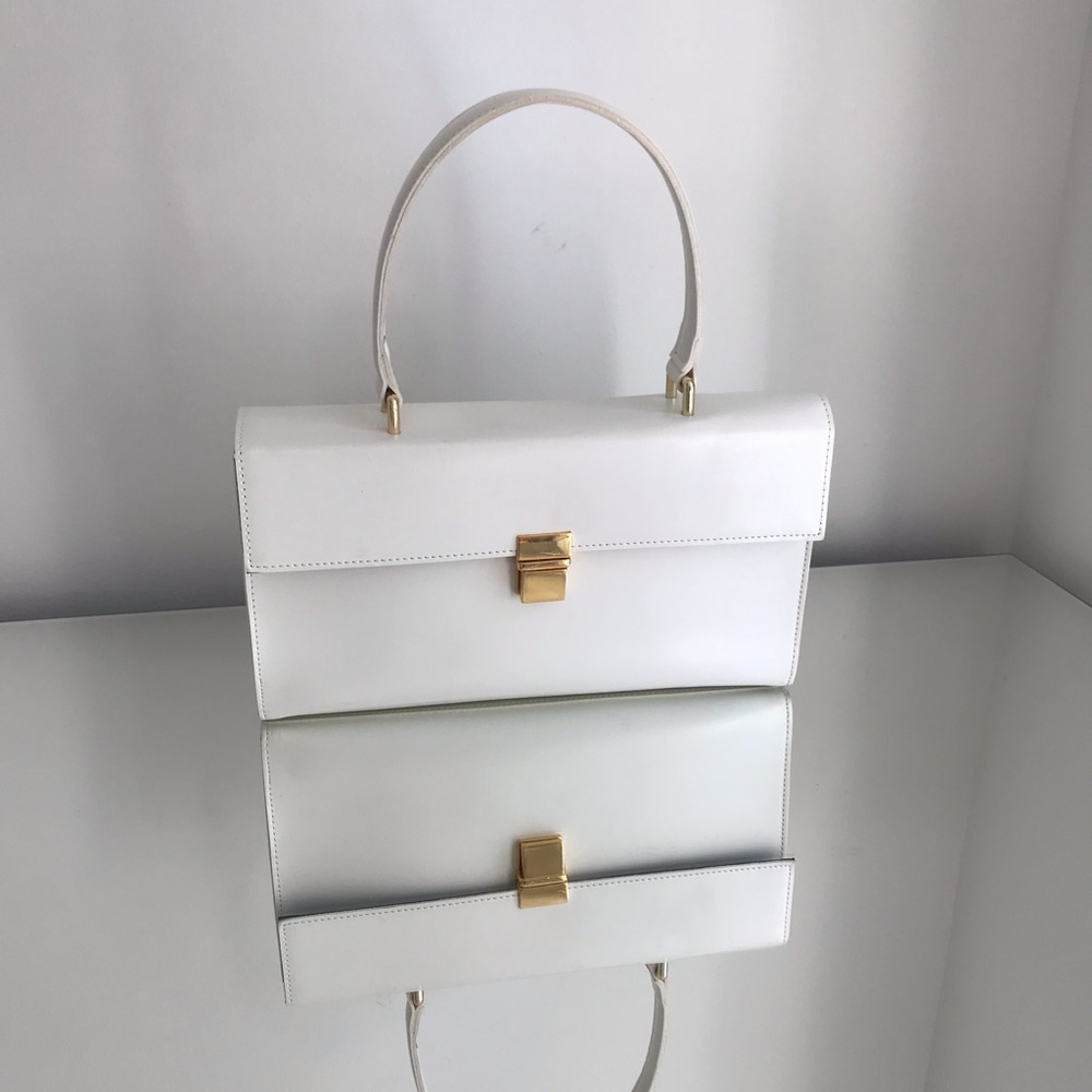 Cute white and gold clutch